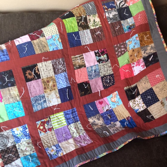 Patch work quilt hand made 44x66 - Picture 9 of 14